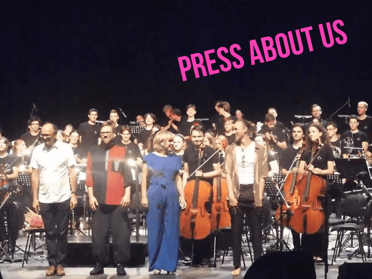 Slovenski mladinski orkester z družino Krajnčan na koncu sprejet z ovacijami