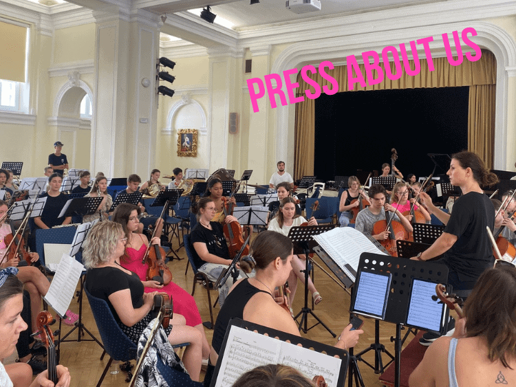 Poletni orkestrski kamp, ki mlade glasbenike združi v velik simfonični orkester